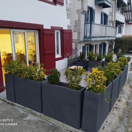 Appartement Rez De Chaussee 2 Chambres Avec Terrasse Cambo-les-Bains Eksteriør billede
