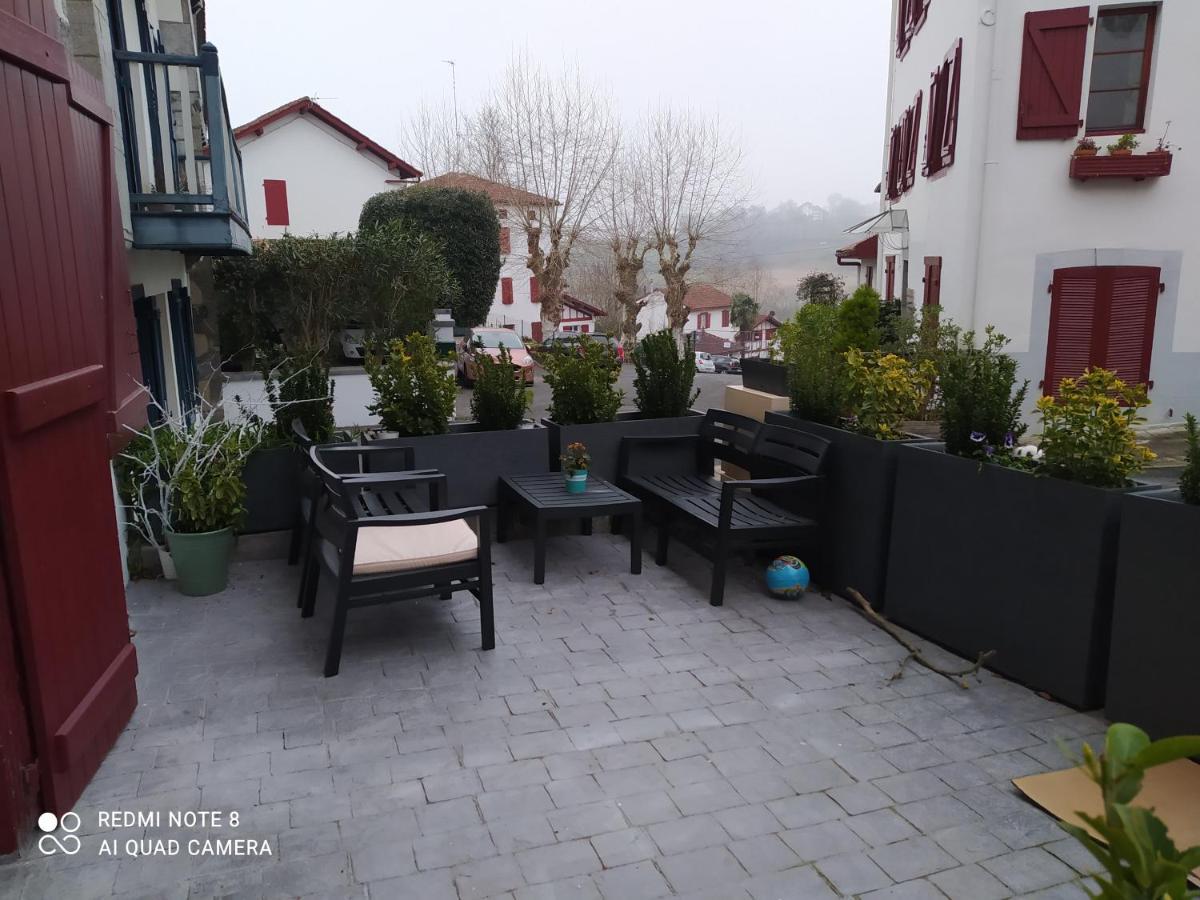 Appartement Rez De Chaussee 2 Chambres Avec Terrasse Cambo-les-Bains Eksteriør billede